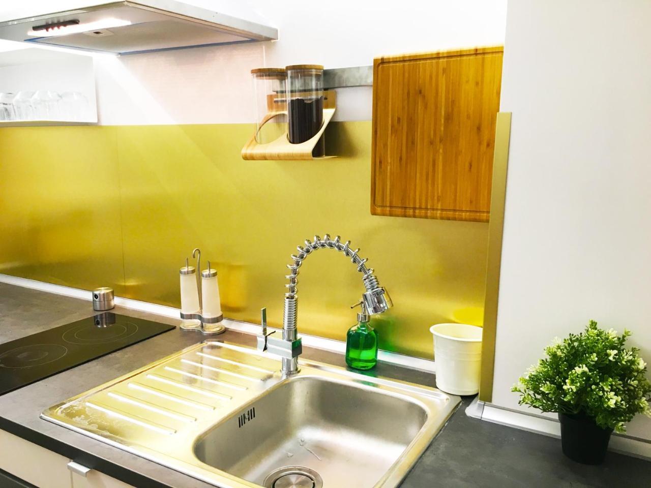 Con Magnifico Terrazzo Vicino A Metropolitana E Vaticano Apartamento *